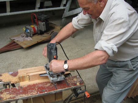 Roy machining end of a shutter