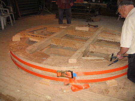 Second set of clasp arms let into the felloes